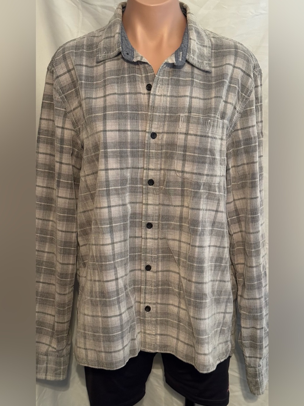 Women’s lightweight Corduroy Gray Plaid Button-Up Shirt Jacket